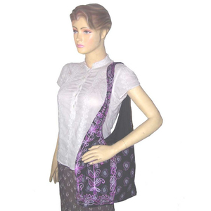 Sac à bandoulière à motifs avec fermeture à glissière de style vintage Boho Vibes et broderie écologique pour le shopping et les voyages décontractés - Product Image 4