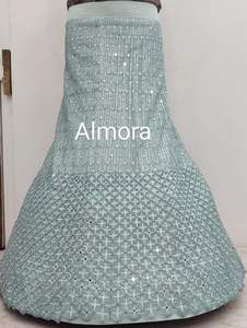 Filet de travail Jarakan et miroir Lehenga avec Choli et Dupatta brodés pour les fêtes et les fêtes pour les mariées - Product Image 4