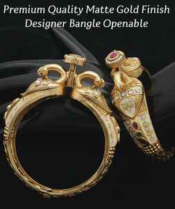 Bracelets ouvrables de qualité supérieure, finition or mat, design de paon, bracelets pour femmes, idéal pour les mariages et les occasions festives - Product Image 2