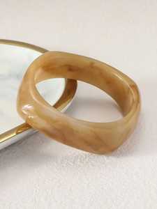 Bracelets en résine à la mode dans des couleurs vives - Product Image 4