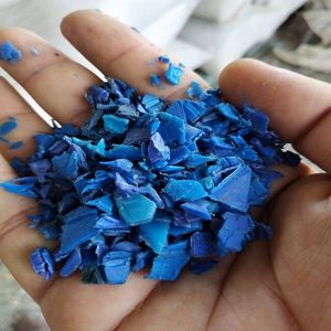 Polyéthylène haute densité (HDPE) Bleu naturel de qualité renforcée Bouteille de lait Rebroyé Balles de tambour de ferraille HDPE Tambour thermofusible creux - Product Image 2