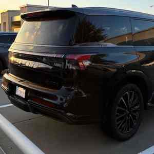 SUV de luxe d'occasion style QX80 2026, conduite à gauche, essence, automatique, 4x4, toit ouvrant panoramique, sièges en cuir, exportation au Japon - Product Image 3