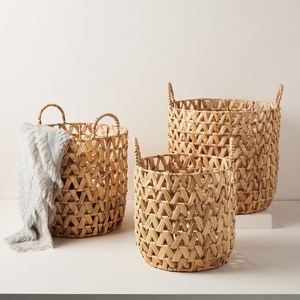 Modern Eco-Friendly Handwoven Natural Water Hyacinth <b>Storage</b> <b>Basket</b> with Handle Multifunctional Circle Design Home Organization - Product Image 1