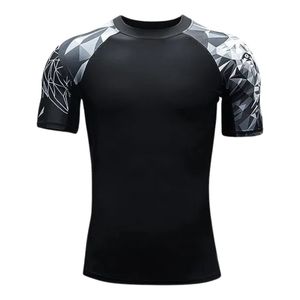 เสื้อแรชการ์ดแขนสั้น แห้งเร็ว ซับเหงื่อ ป้องกันแสงแดด UPF50 ผลิตจากโพลีเอสเตอร์ 100% รับออกแบบโลโก้ตามสั่ง สำหรับฝึกซ้อม BJJ MMA ยิวยิตสู - Product Image 6