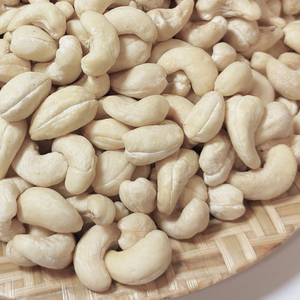 ถั่วเม็ดมะม่วงหิมพานต์ W240เม็ดมะม่วงหิมพานต์ WW180 WW240 WW320กันยุง W320ปริมาณสั่งซื้อขั้นต่ำน้อย - Product Image 1