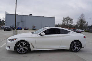 Infiniti Q60 3.0T Luxe d'occasion de 2022 - Product Image 5