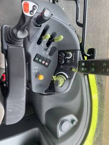 ACHETER TRACTEUR CLAAS ARION 430 TRACTEUR À ROUES - Product Image 4