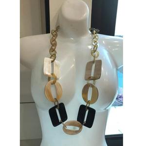 Collar de Lujo Hecho a Mano con Cuerno de Búfalo, Joyería Natural y Sostenible para Mujer, Alta Calidad - Product Image 3