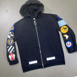 Sudadera con Parches Bordados, Fabricación OEM, Sudadera Urbana de Peso Pesado con Parches Bordados, Personalización de Marca para Ropa - Product Image 2