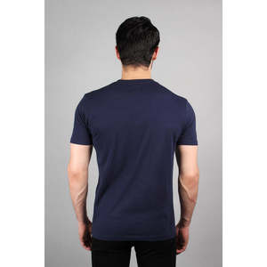 เสื้อยืดคอกลมลายกราฟิก ASGARD สำหรับผู้ชายจาก Unze London ผลิตจากผ้าฝ้ายออร์แกนิก 100% พิมพ์ลายบนผ้าเจอร์ซีย์ - Product Image 5