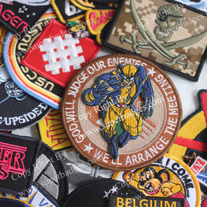 Parches bordados personalizados con diseños únicos Bordado detallado Insignias para coser y decoración de cuentas - Product Image 2