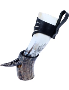 Exportations flagrantes Corne polie de style animal de qualité supérieure pour scènes de boisson religieuses et vikings avec support en cuir - Product Image 4