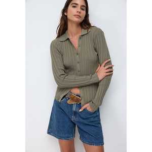 Blusa de Punto con Cuello Polo y Botones - Product Image 2