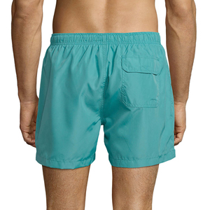 Shorts pour hommes au style urbain innovant, conçus pour un confort décontracté, avec une forme épurée et une présence mode contemporaine. - Product Image 2
