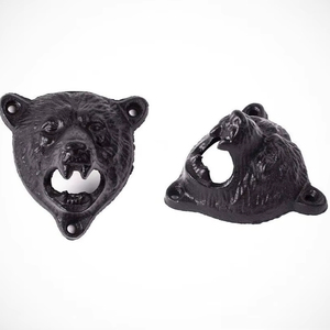 Ouvre-bouteille en fonte robuste et durable avec un aspect rustique, parfait pour les salles de banquet, les événements en plein air et les intérieurs de ferme - Product Image 1