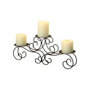 Venta superior Centros de mesa de boda de hierro de metal Celebración de fiesta de Navidad Soporte de portavelas de metal con palos acabados mate negro. - Product Image 1