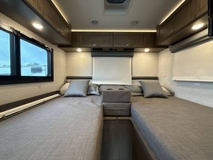 New 2026 T-h-o-r F-r-e-e-d-o-m A-2-4 trailer ready for sale - Product Image 2