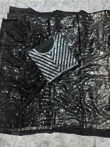 Sari en Georgette lourd avec broderie de sequins, design Evergreen, fabriqué à Surat, Inde, en vente en gros - Product Image 5