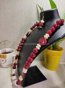 ยกระดับสไตล์ของคุณสร้อยคอเรซินพรีเมี่ยมหลากสีสวยเครื่องประดับแฟชั่นแฟนซีดีไซน์เนอร์สำหรับผู้หญิงจาก aaliyan impex - Product Image 2