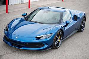 Ferrari 296 GTB 2024, Superdeportivo Híbrido con Motor Eléctrico V6 Twin Turbo de 3.0L, Transmisión Automática, Techo Panorámico - Product Image 2