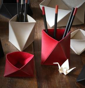 Organisateur de bureau en cuir 3 en 1, accessoire de bureau avec étui à stylos, boîte à stylos et rangement pour papeterie, porte-stylos fait à la main - Product Image 2