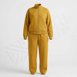 Nouveauté tendance : Ensemble de survêtement en molleton brossé de coton avec strass pour femme – Tenue de sport deux pièces premium et chaude - Product Image 1