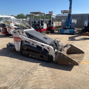 Chargeuse compacte polyvalente Bobcats MT55 conçue pour les projets de construction et d'aménagement paysager exigeants de qualité supérieure - Product Image 1