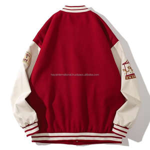 Ensemble de veste bomber varsity pour homme, personnalisée, rouge, hiver, Pakistan, écologique, coupe-vent, brodée, corps en pure laine, manches en cuir - Product Image 2