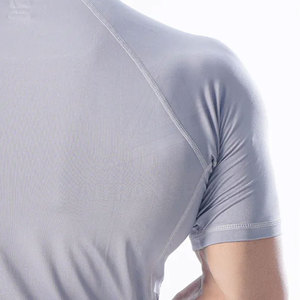 2023 últimas camisetas de gimnasio para hombres patrón sólido transpirable de secado rápido Body Fit camiseta para Fitness - Product Image 6