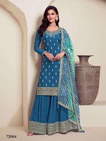 Actrice de Bollywood porte un salwar kameez traditionnel semi-couturié en soie banarasi avec broderie multi-fils, style fantaisie.