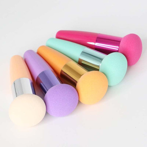 Éponge de maquillage <span class=keywords><strong>en</strong></span> <span class=keywords><strong>forme</strong></span> de <span class=keywords><strong>champignon</strong></span> pour poudre - Product Image 1