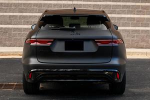 Jaguar F-Pace P.250 S Turbo 2022, Sedán Automático con Techo Corredizo, Faros Delanteros, Cámara Trasera de 360°, Asientos Eléctricos - Product Image 4