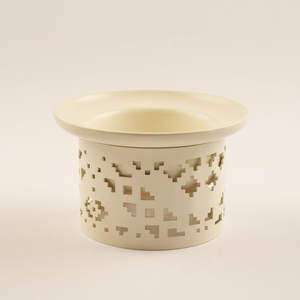 Conception en forme de feuille finition dorée en acier inoxydable en aluminium métal bol de service décoratif pour la maison texture martelée - Product Image 4