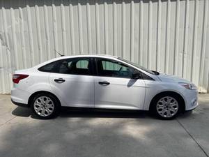 Precio bajo, Ford Focus S 2014 usado en venta - Product Image 5