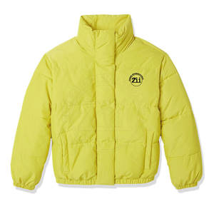 Chaqueta Acolchada de Invierno para Mujer, Hecha en Pakistán, Transpirable, de Alta Calidad, Diseño Personalizado, Venta al por Mayor - Product Image 1