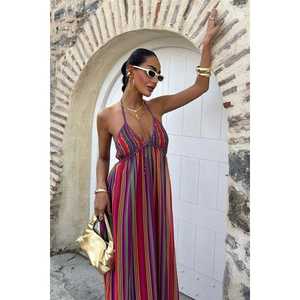 Vestido Maxi Colorido 2748 con Detalle Plisado de Tirantes, Escote Halter, Cintura Natural y Característica Transpirable - Product Image 5