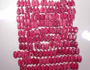 Par de thulita natural, cabujón suelto, proveedor de piedras preciosas India, precio al por mayor, par de thulita de alta calidad, fabricación de joyas de piedras preciosas - Product Image 2