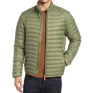 Chaqueta acolchada de poliéster impermeable con logotipo personalizado para hombre, temporada de invierno, cuello levantado, uso al aire libre, venta al por mayor - Product Image 1