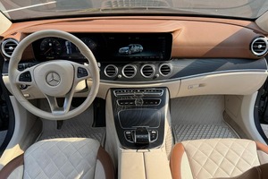 Mercedes-Benz E400 4Matic Wagon 2018 d'occasion, propre, moteur V6 biturbo - Product Image 4