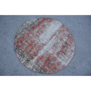 พรมวินเทจสไตล์ตุรกีรักษ์โลก รูปทรงวงรี ขนาดใหญ่ สีแดงเบจคลาสสิก 4x4 ฟุต ทำจากขนสัตว์ ด้านหลังเป็นยางลาเท็กซ์ ลายปะติดปะต่อ เหมาะสำหรับห้องรับประทานอาหาร ขนาดกลาง - Product Image 4