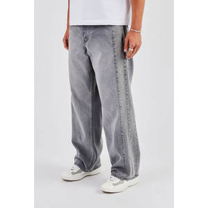 กางเกงยีนส์คุณภาพสูง ทรงหลวมสบาย ดีไซน์ใหม่ น้ำหนักเบา สำหรับผู้ชาย - Product Image 3