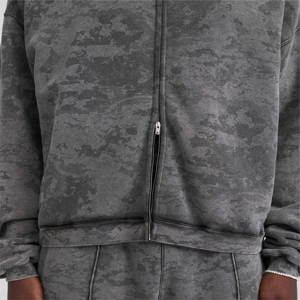 Sudadera con Capucha Ligera y Suave para Hombre con Material Resistente, Perfecta para Usar en Capas Durante el Clima Frío al Aire Libre - Product Image 6