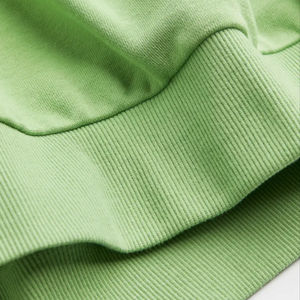 Sweat-shirt surdimensionné à capuche et col rond avec logo sur le devant pour femmes de grande taille vente en gros à bas prix pour la saison d'hiver - Product Image 6