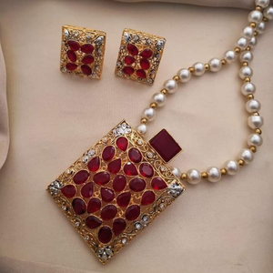 Vente flash : Parure de bijoux en or 18 carats plaqué or, style indien, avec zircon artificiel Kundan, pour fiançailles, mariages et fêtes - Product Image 2