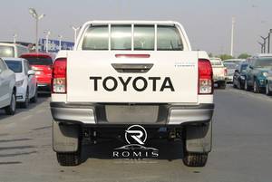 Toyota Hilux Adventure 4x4 Usada Blanca 2025, Camioneta con Volante a la Izquierda, Transmisión Automática, SUV de 5 Asientos - Product Image 6