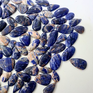Quartz bleu de pierre précieuse en vrac de Sodalite naturelle de haute qualité pour la fabrication de bijoux - Product Image 2
