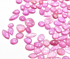 Cabujones facetados de rubí Rosa Natural, piedras preciosas sueltas de tamaño variado y forma de rosa, parte trasera plana para fabricación de joyas - Product Image 4