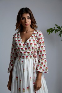 Mini Magenta Blockprint Angrakha Suit Indian Fashion Styling Quality Kurti y pantalones del fabricante indio - Product Image 3