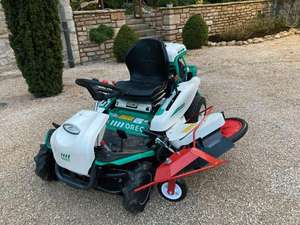 Tondeuse autoportée sans fil OREC RM982F 4x4 Rabbit 125cc 48V de qualité DIY avec hauteur de coupe de 1000 mm - Product Image 5