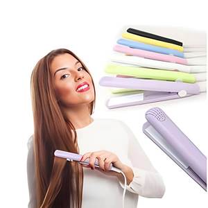 Plancha de pelo Myrva Mini Travel Iron con placa de cerámica de 1500W para peinado portátil. - Product Image 1